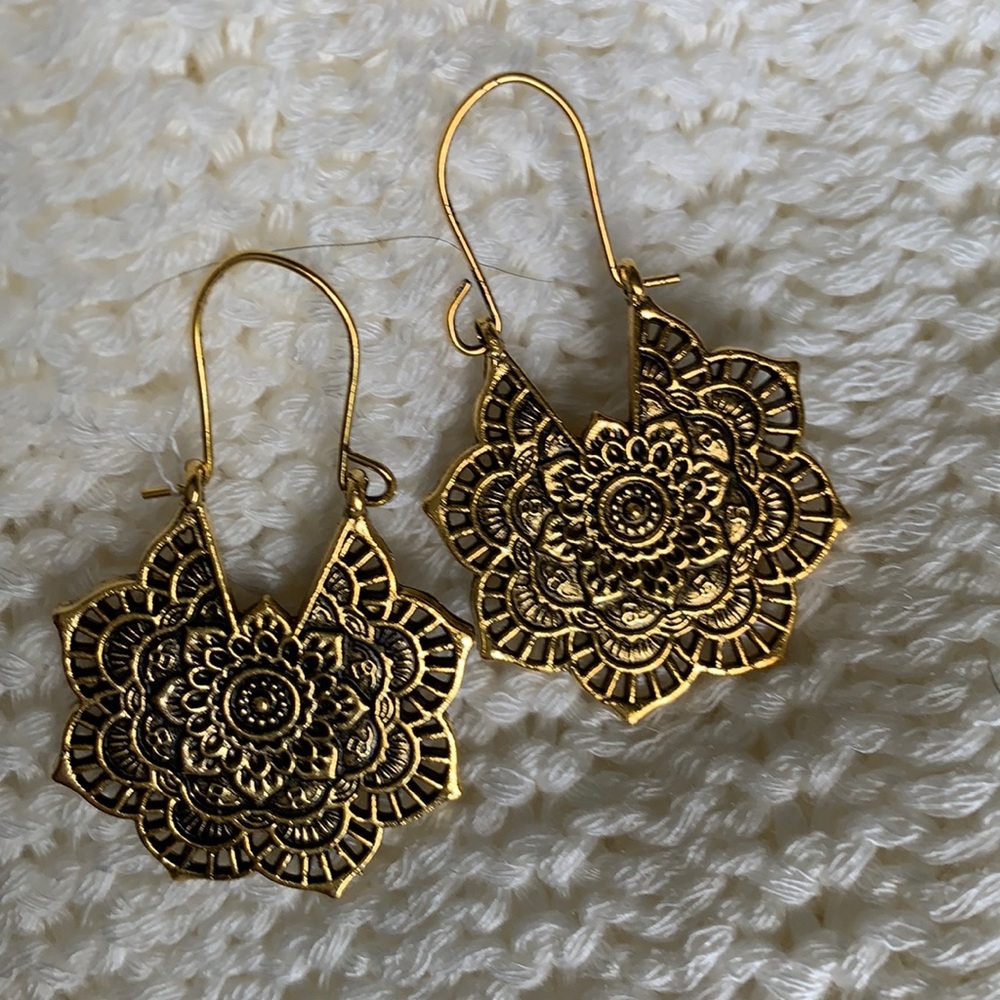 🦩SALE PICK 4 for $20 Trendy BOHO Earrings